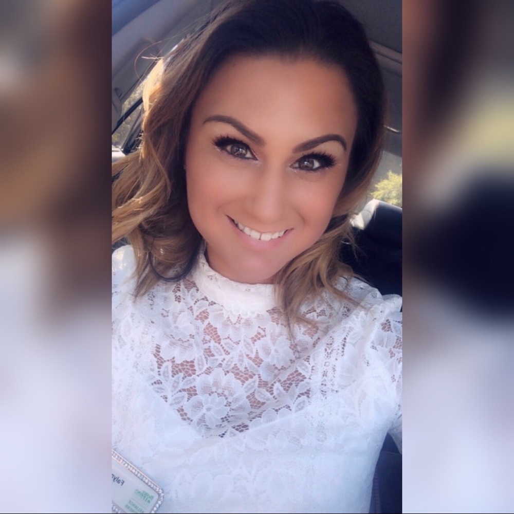 Meet your Posher, Falynn